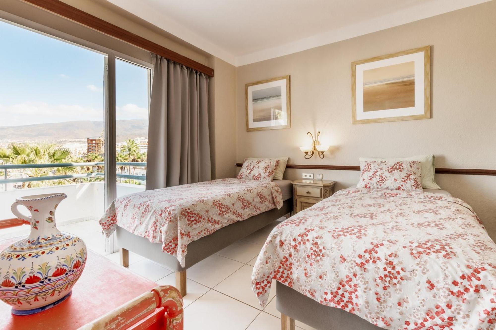 Club Atlantis Aparthotel Ocean View Адехе Экстерьер фото