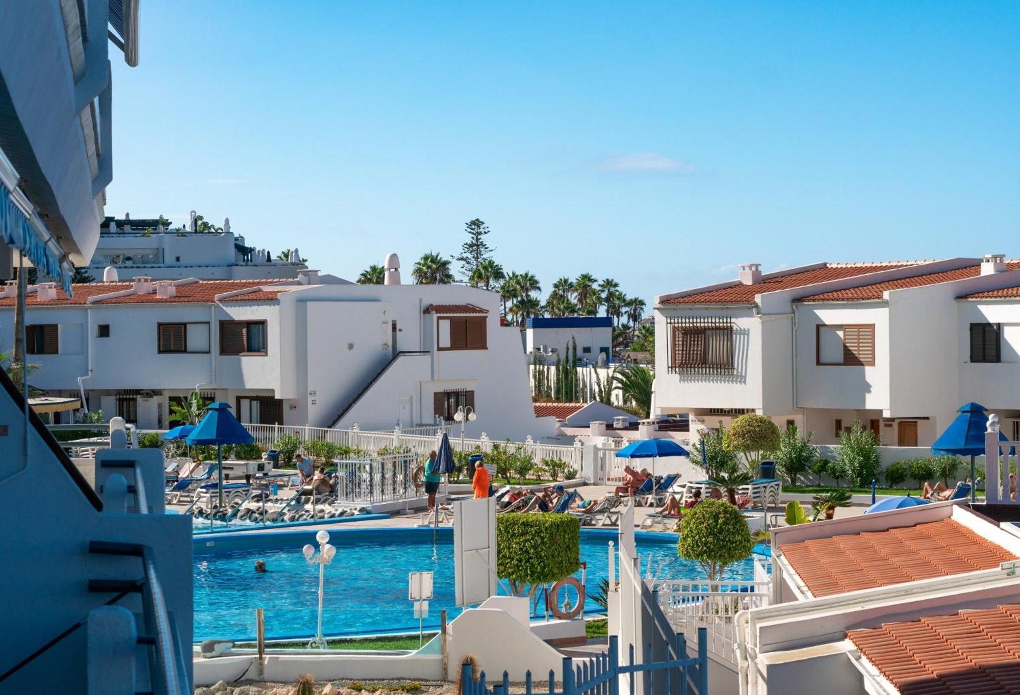 Club Atlantis Aparthotel Ocean View Адехе Экстерьер фото