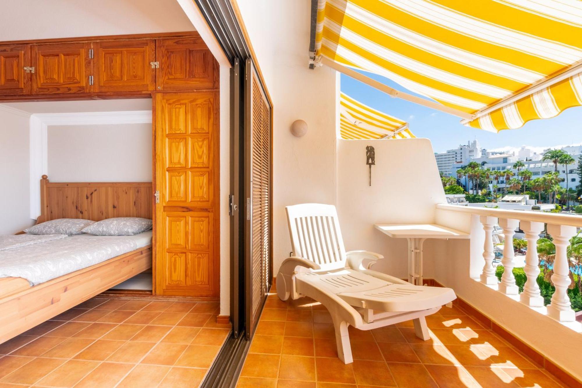 Club Atlantis Aparthotel Ocean View Адехе Экстерьер фото